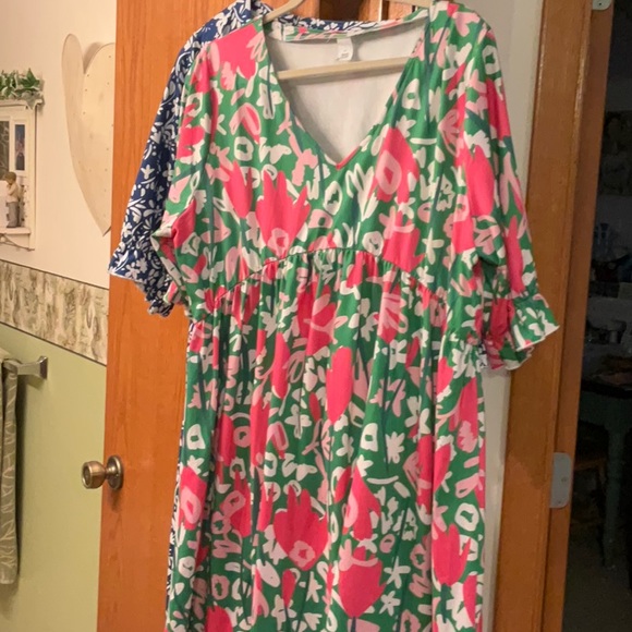 Lot of Three Pink Daisy Floral Knit Dresses - Picture 6 of 7